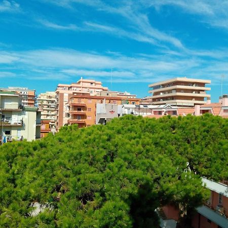 Appartamento Alessya Delux Ladispoli Esterno foto